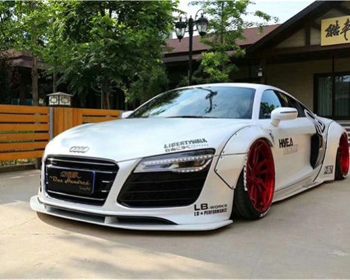 LB wide body Audi R8 bagged too low