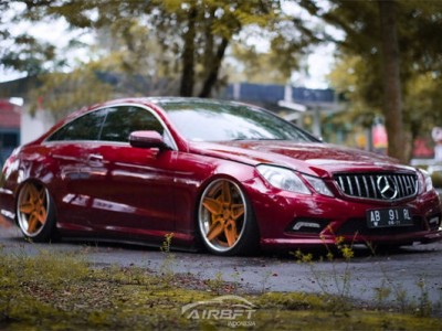 Indonesia Benz e coupe bagged modification case