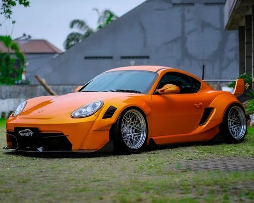 Indonesian Porsche Cayman 987 bagged extreme low lying