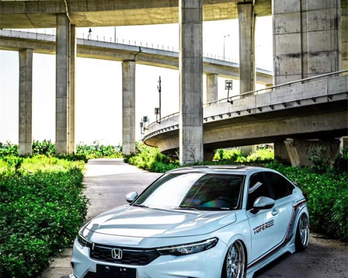 Custom Bagged Suspension System: Make Your Honda Integra Stand Out in the Tuning Scene