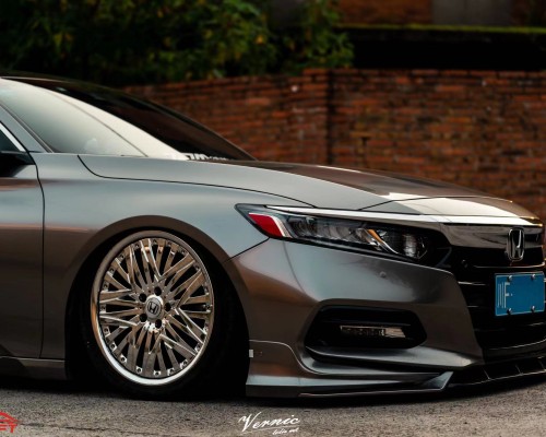The Tenth-Generation Honda Accord Bagged: A Unique Expression of Customization